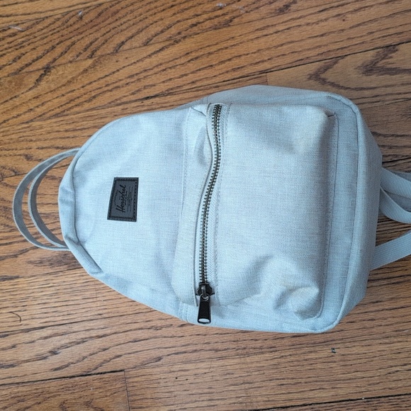 grey herschel backpack with blue zipper Retreat Supply Co. USA and XL Also available in Weather Resistant. Herschel Supply Co. Pop Quiz